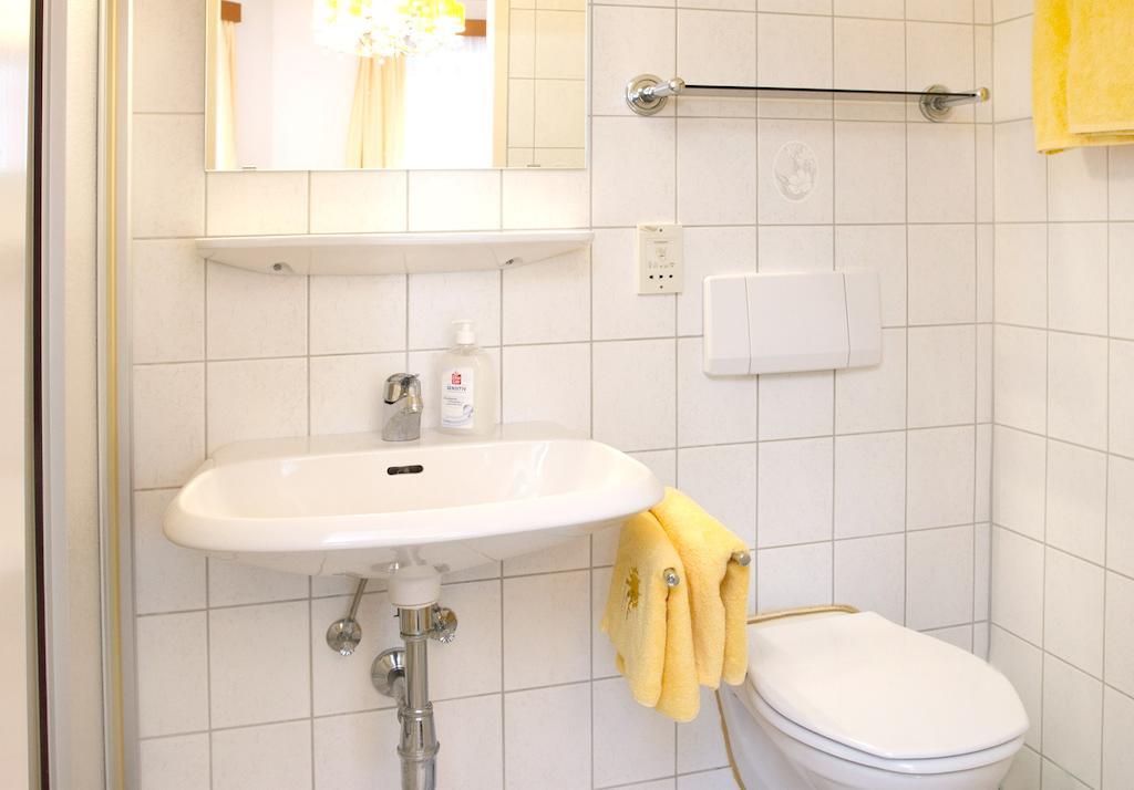 Hotel zur Sonne Korneuburg Zimmer foto